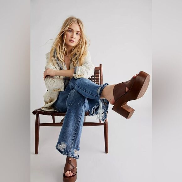 Free People Shoes - Free People Kora Platform Clogs Chunky Wooden Platform Leather upper